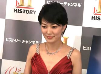 板谷由夏 若い頃と現在を画像比較 老けてない 劣化もしてない 卒アルはオンザ眉毛じゃなかった