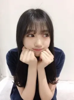 横野すみれ